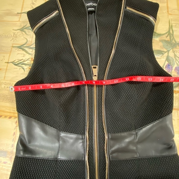 BEBE Black faux leather  Zipper Vest Size 2 - Picture 4 of 8